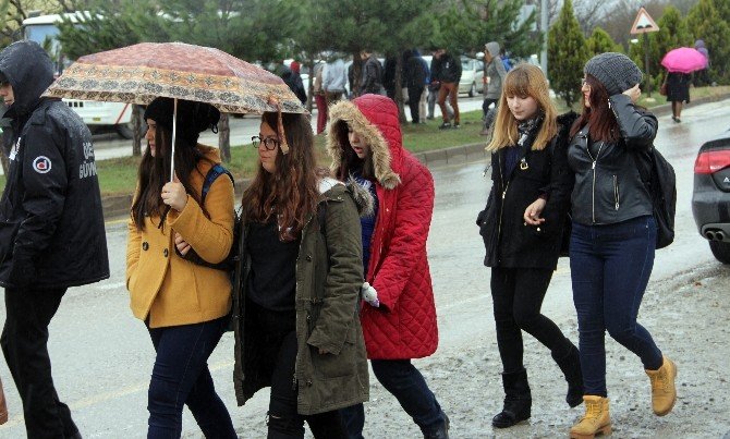 Bolulu Hayırsever İş Adamı İzzet Baysal Ölümünün 16. Yılında Anıldı