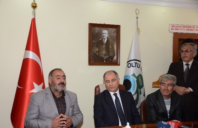 İçişleri Bakanı Efkan Ala, Şehit Babalarıyla Bir Araya Geldi