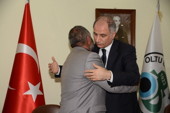 İçişleri Bakanı Efkan Ala, Şehit Babalarıyla Bir Araya Geldi