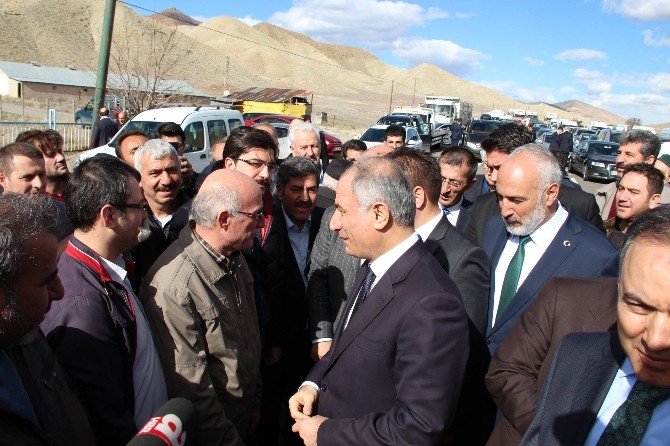 Bakan Ala’ya Baba Ocağı Oltu’da Sevgi Seli