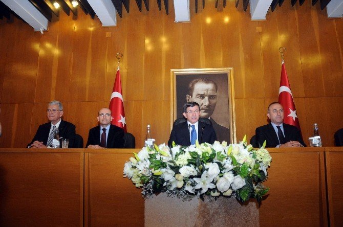 Davutoğlu: “Meclis’in İtibarını Korumak Hepimizin Meselesi”
