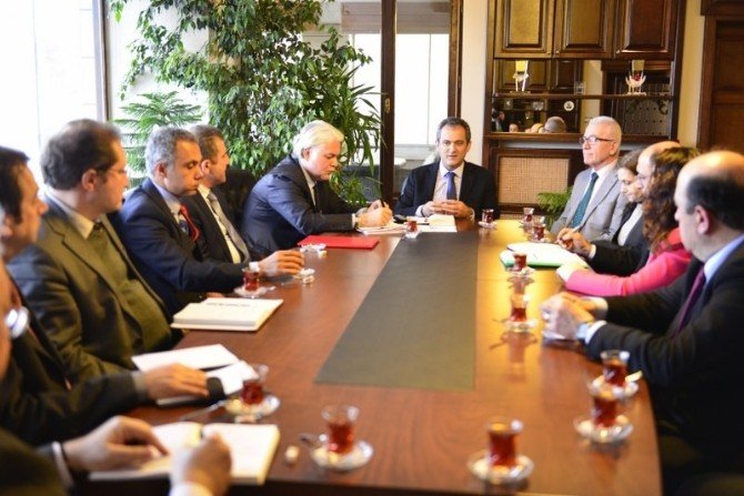 Bülent Ecevit Üniversitesinde “Bilimsel Araştırmalar Ve Proje Yönetimi Danışma Komisyonu” Toplantısı Yapıldı