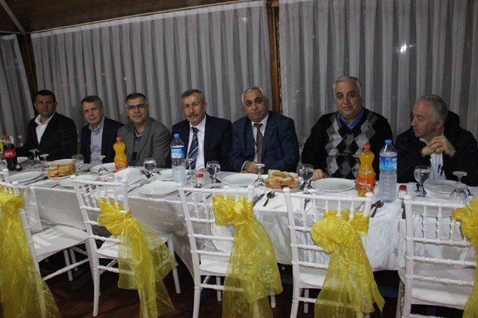 Çaycumalı Muhtarlardan Birlik Ve Beraberlik Yemeği