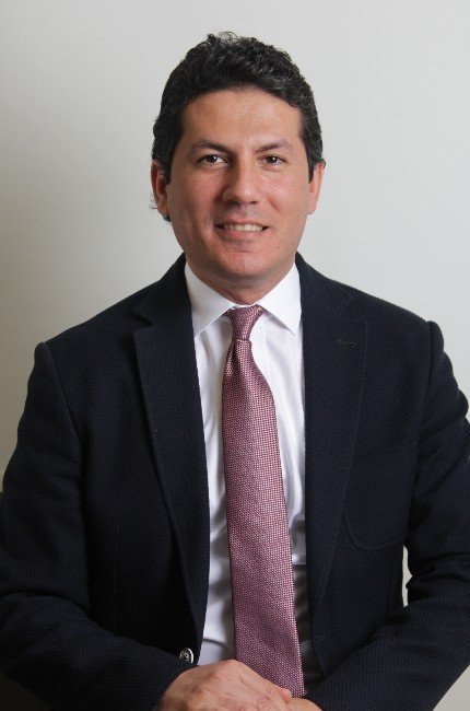 Göz Çevresi Sorunları Yaşlı Gösteriyor