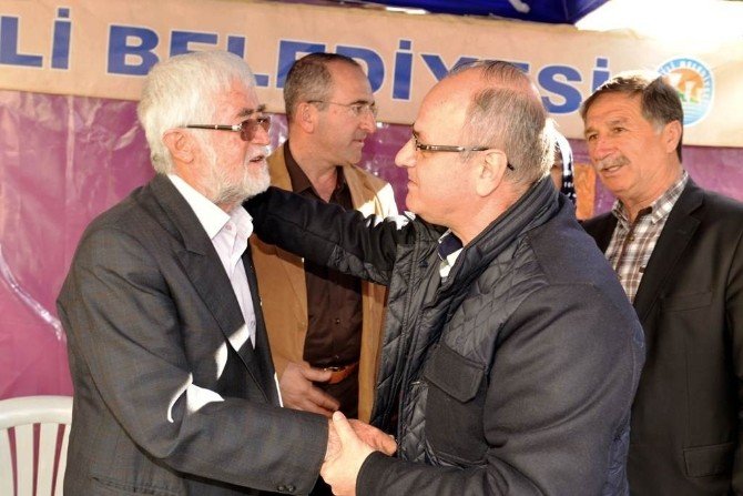 Vali Çakacak Şehit Yüzbaşı Yiğitcan Çiga İçin Okutulan Mevlide Katıldı