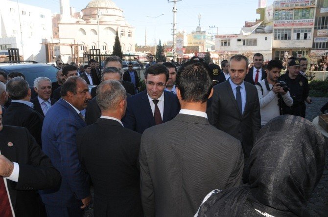 Bakan Yılmaz Cizre’de