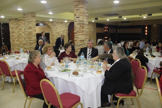 Balkan Türkleri Gümülcine’de Buluştu