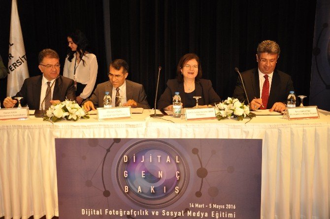 Liselere Dijital Eğitim Dokunuşu Yapılıyor