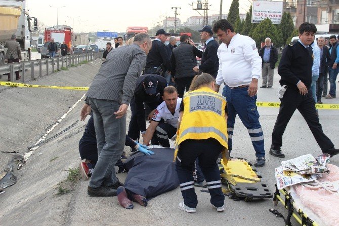 Aşırı Hız İki Gencin Sonu Oldu