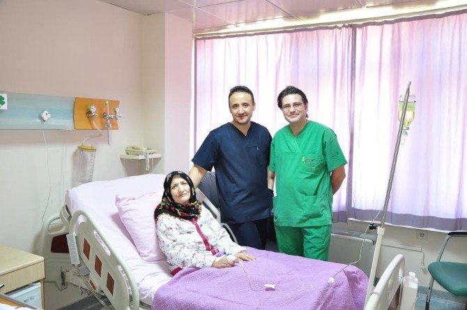 Ahi Evren’de Kalp Kapağı Değişimi