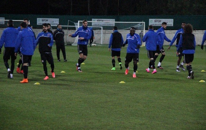 Karabükspor’da Karşıyaka Maçı Hazırlıkları Sürüyor