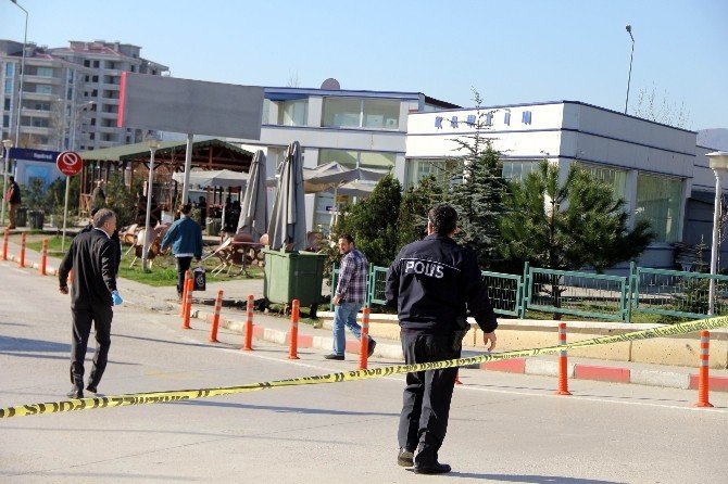 Hastane Kantinine Silahlı Saldırı: 2 Yaralı