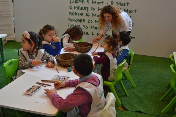 Şanlıurfalı Çocuklar, Piazza Avm’de Hayallerindeki Geleceği Resmetti