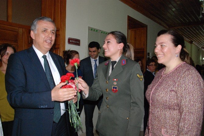 Kaymakam Şevket Cinbir Kadınları Yalnız Bırakmadı