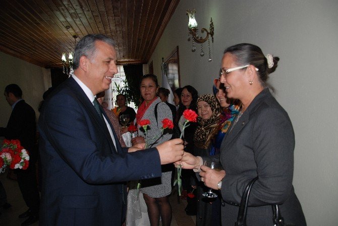 Kaymakam Şevket Cinbir Kadınları Yalnız Bırakmadı