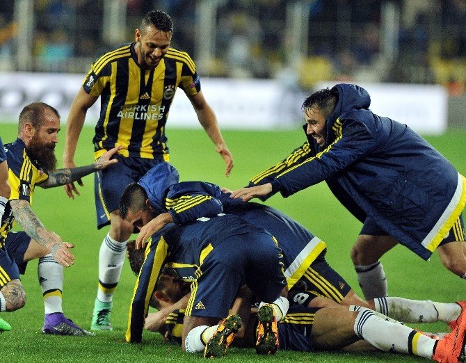 Fenerbahçe Portekiz’e Avantajlı Gidiyor