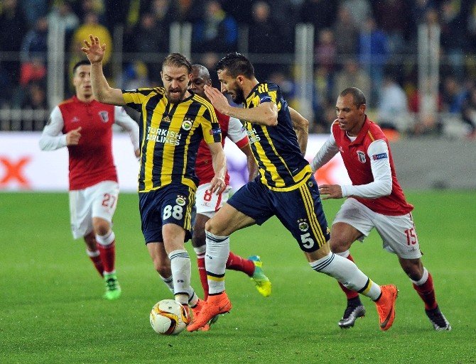 Fenerbahçe Portekiz’e Avantajlı Gidiyor