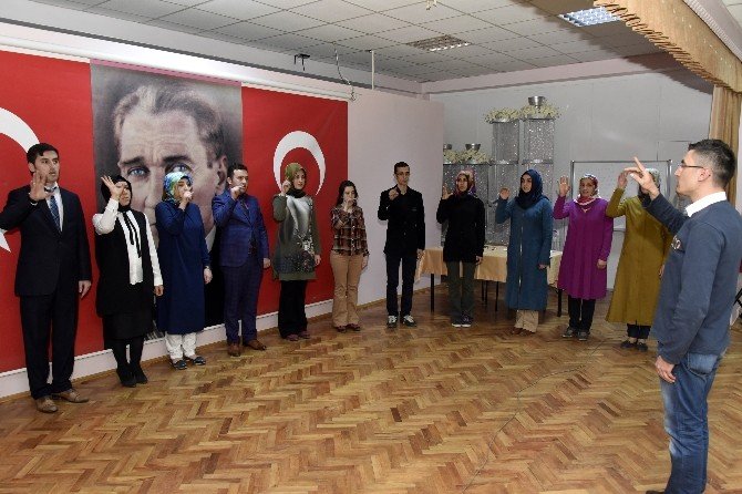 Gümüşhane’de İşaret Dili Kursu Sertifika Töreni Yapıldı