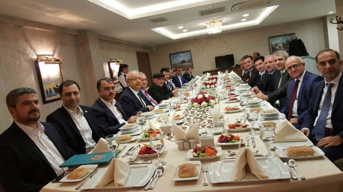 Mhp 25. Dönem Milletvekilleri Buluştu