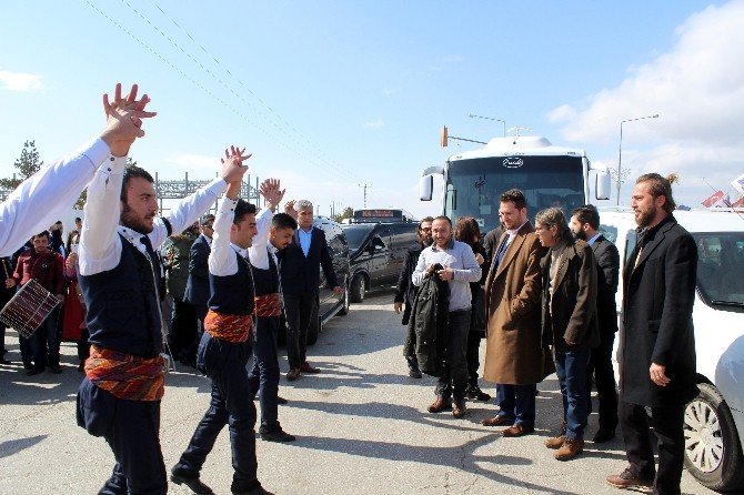 Diriliş Ertuğrul Ekibine Erzurum’da Sevgi Seli