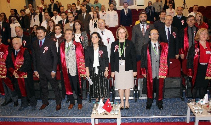 Bezmiâlem Vakıf Üniversitesi’nde Tıp Bayramı Kutlaması