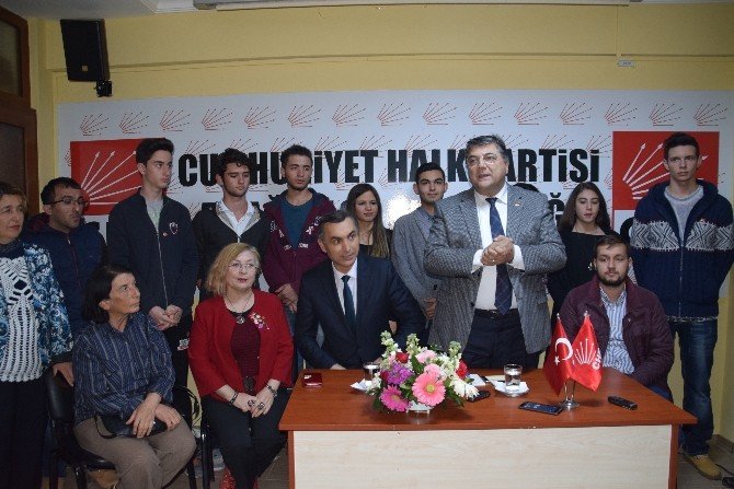 Chp’den Anayasa Komisyonunda ’Masadan Kalmadık’ Çıkışı