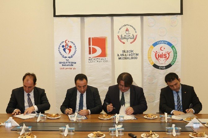 “Neşeli Günler” Projesinin İmzaları Atıldı