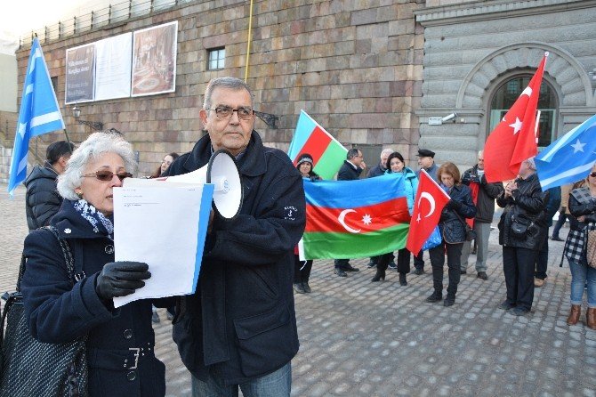 Sözde Ermeni Tasarısı İsveç’te Protesto Edildi