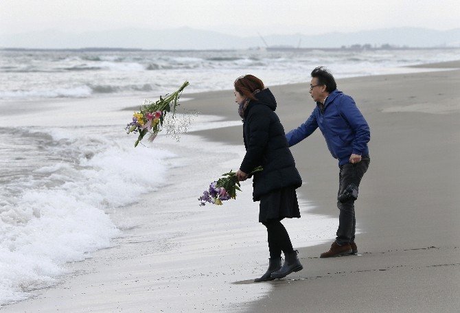Japonya, 2011 Yılında Meydana Gelen Deprem Ve Tsunamide Hayatını Kaybedenleri Andı