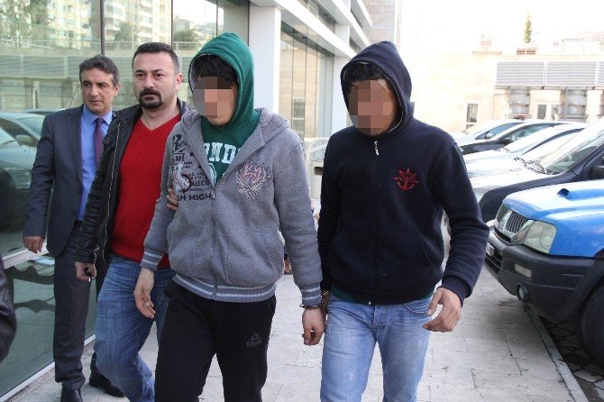 Samsun’da 4 Iraklı Gasp Suçundan Gözaltına Alındı