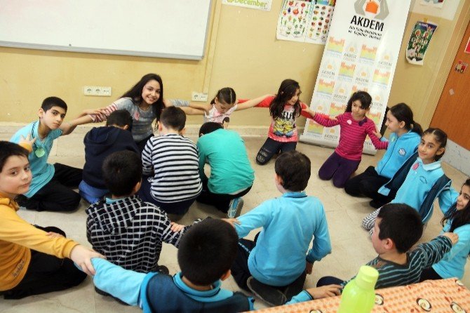 Çocuklara "Cinsel İstismar" Eğitimi