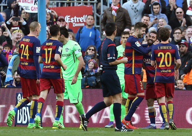 Arda Turan’dan Rövaşata
