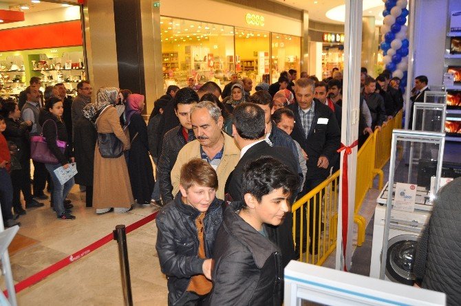 Bimeks’in Afyonkarahisar’daki Mağazası Hizmete Girdi