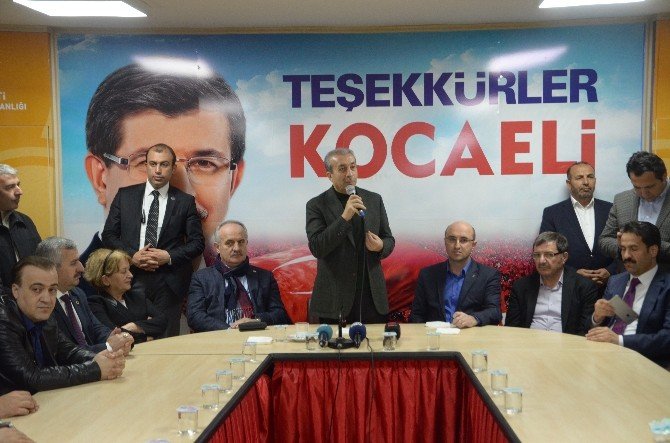 Ak Parti Genel Başkan Yardımcısı Mehdi Eker, Partililerle Buluştu