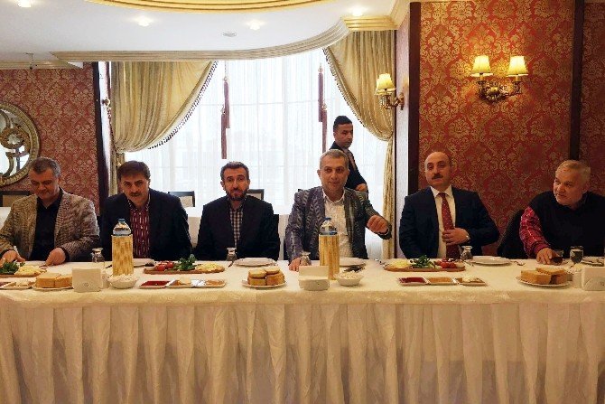 Ak Parti İstanbul Milletvekili Metin Külünk:
