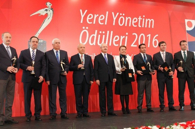 Chp Genel Başkanı Kılıçdaroğlu’ndan Başkanlara Ödül