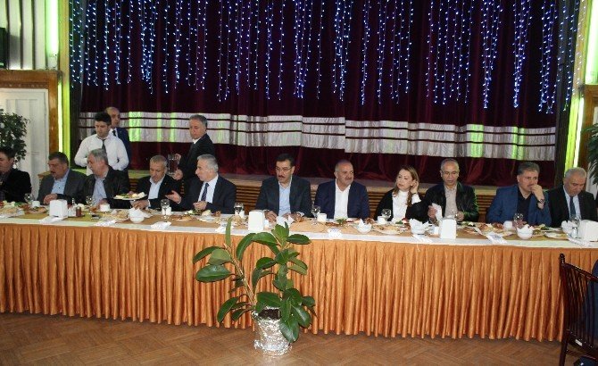 Gümrük Ve Ticaret Bakanı Tüfenkci: “İnlerine Birer Birer Gireceğiz”