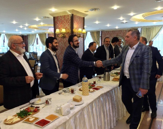 Ak Parti İstanbul Milletvekili Metin Külünk: