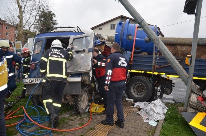Fatsa’da Trafik Kazası: 1 Ölü, 1 Yaralı