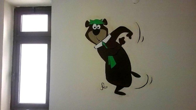 Anne Ve Çocuk Diş Kliniği’nin Koridorları, Çizgi Film Karakterleri İle Donatıldı