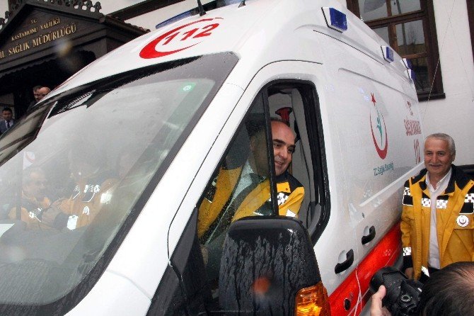 Kastamonu’ya Gönderilen 9 Ambulans, 112’ye Teslim Edildi