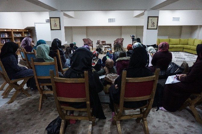 Halime Kökçe Beü’de Öğrencilerle Buluştu