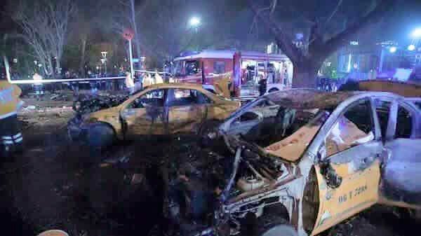 Patlamada Ölen Taksici Kürtçe Ağıtlarla Son Yolculuğuna Uğurlandı