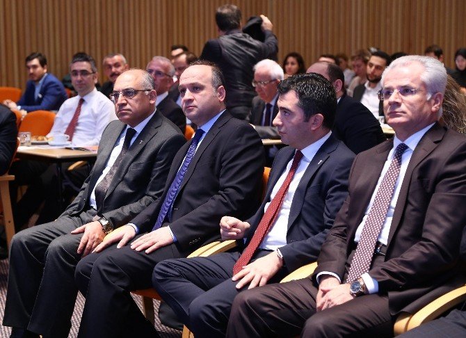 Tim İle Borsa İstanbul, İhracatçıyı Kur Riskine Karşı Bilgilendirdi
