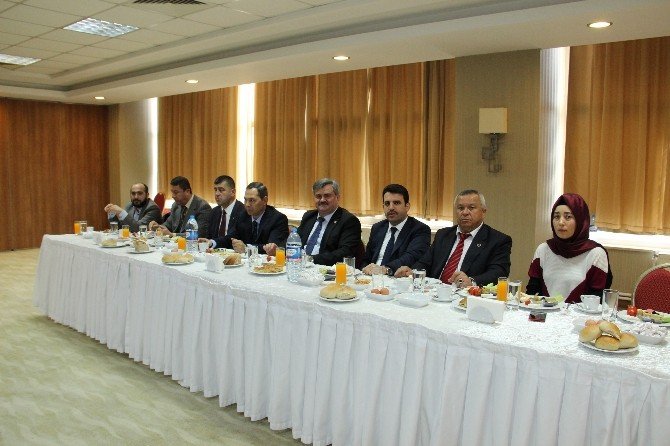 Çaturoğlu, Zonguldak’a Yapılacak Hizmetleri Anlattı