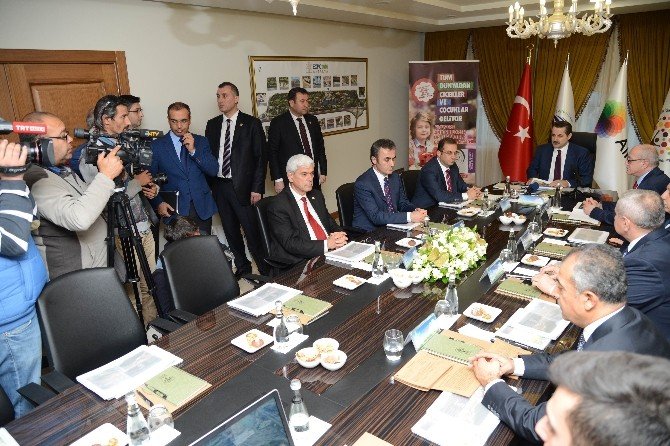 Gıda, Tarım Ve Hayvancılık Bakanı Faruk Çelik: