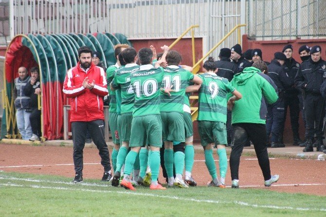 Yalovaspor Rahat Nefes Aldı