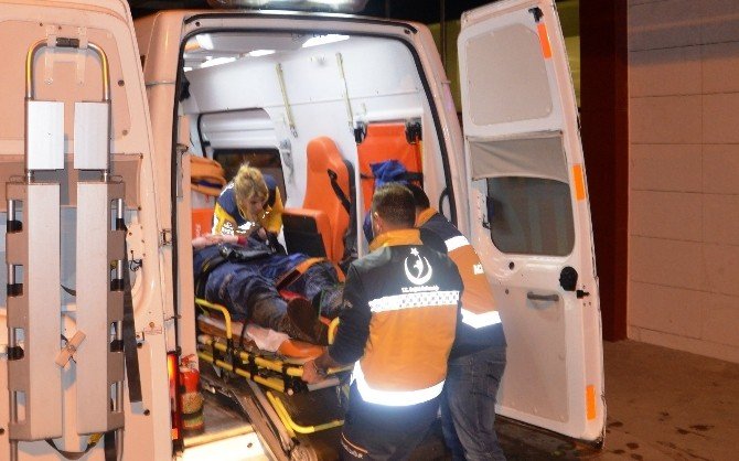Fatsa’da Motosiklet Kamyonete Çarptı: 1 Yaralı