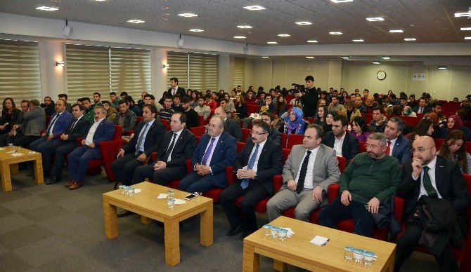 Hitit Üniversitesi’nden ‘Yeni Anayasa Ve Başkanlık Sistemi’ Paneli