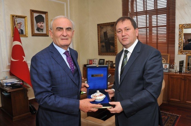 İl Milli Eğitim Müdürü Girgin’den Başkan Yılmaz’a Veda Ziyareti